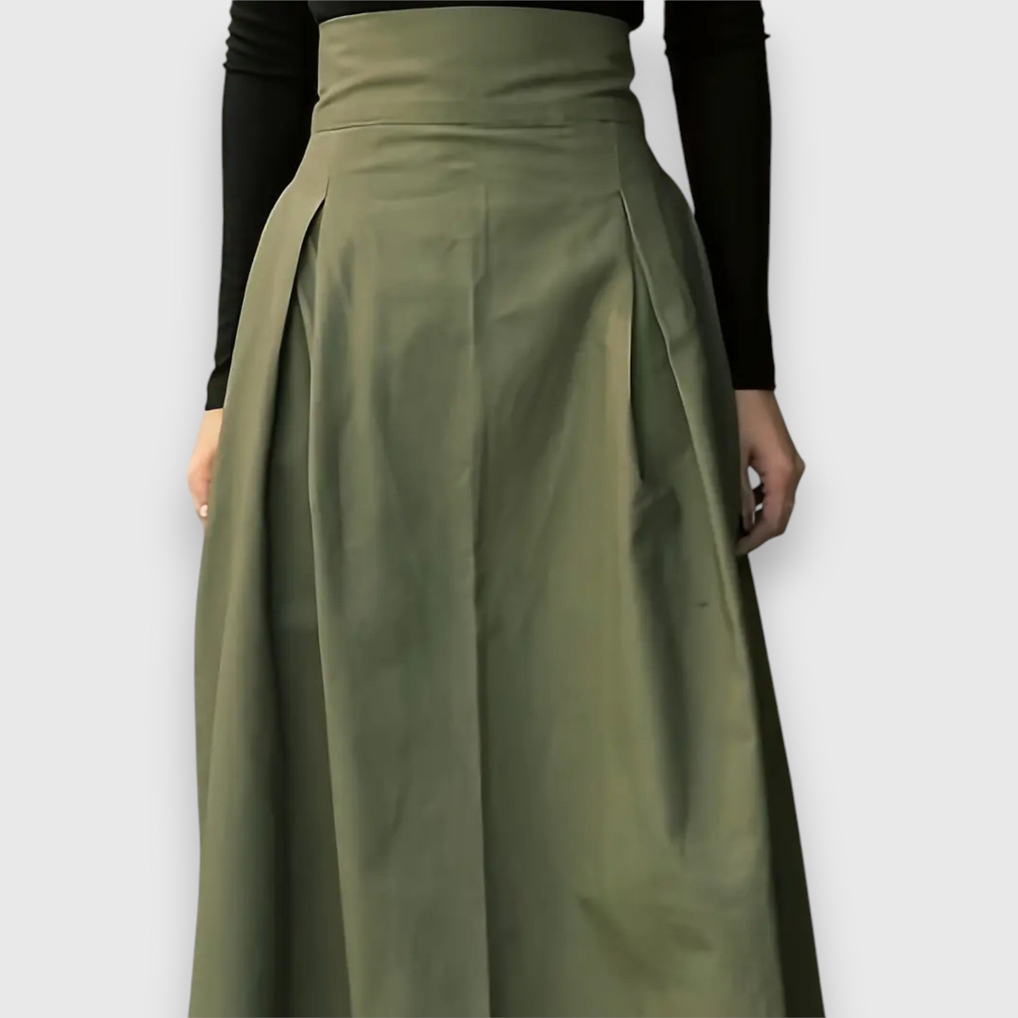 Estelle – Flowy Midi Skirt with Refined Simplicity