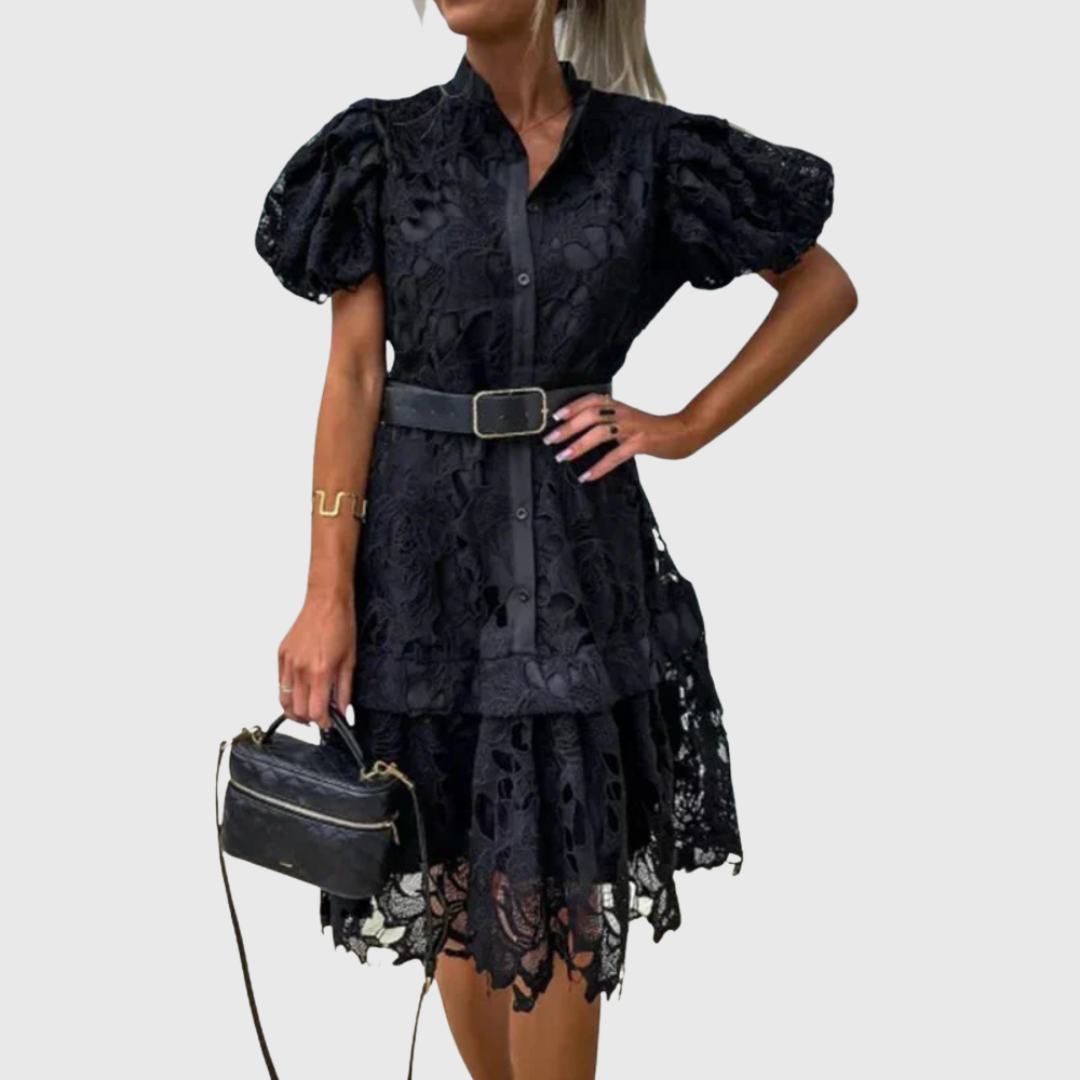 Annie – Lace Dress with Timeless Charm