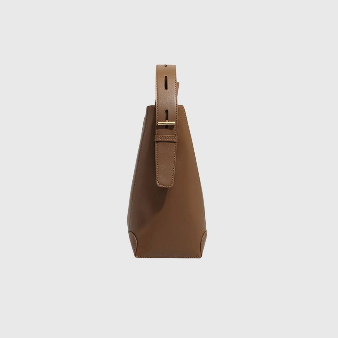 Jane – Bucket Bag with Soft Buckle Detail