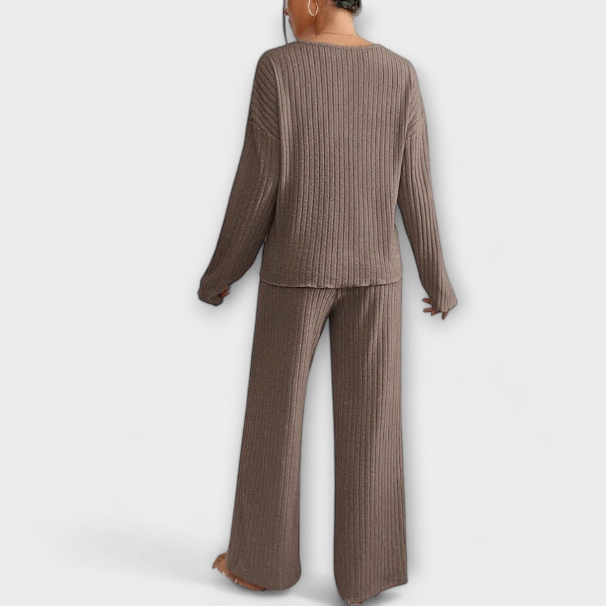 Claire – Soft Textured Set for Everyday Ease