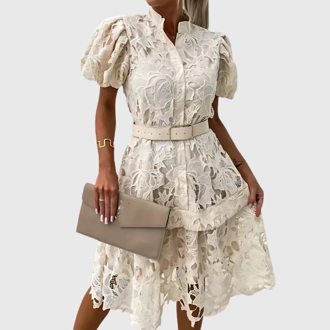 Annie – Lace Dress with Timeless Charm