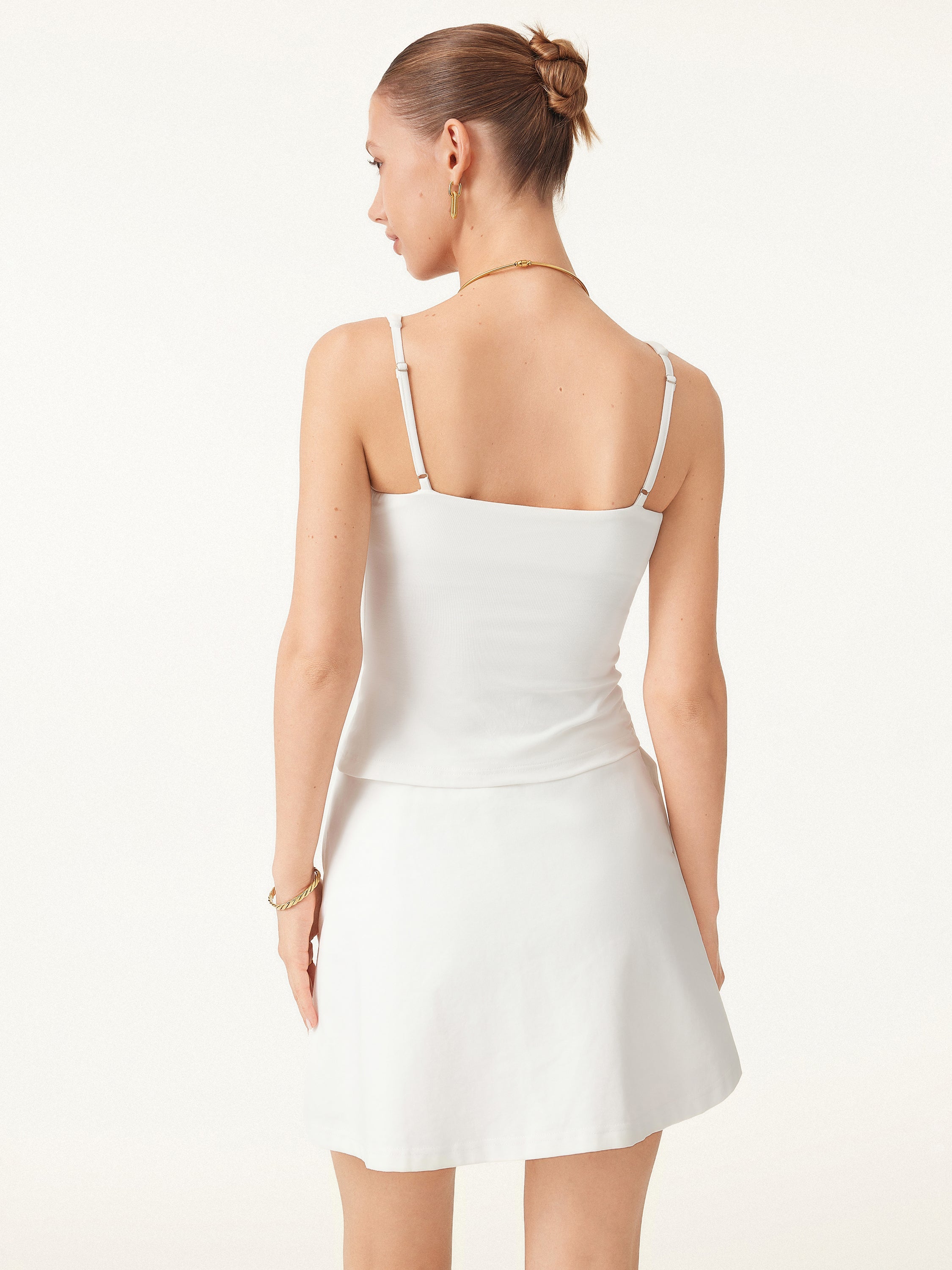 Essential V-neck Sleeveless New Airy Brami Tank