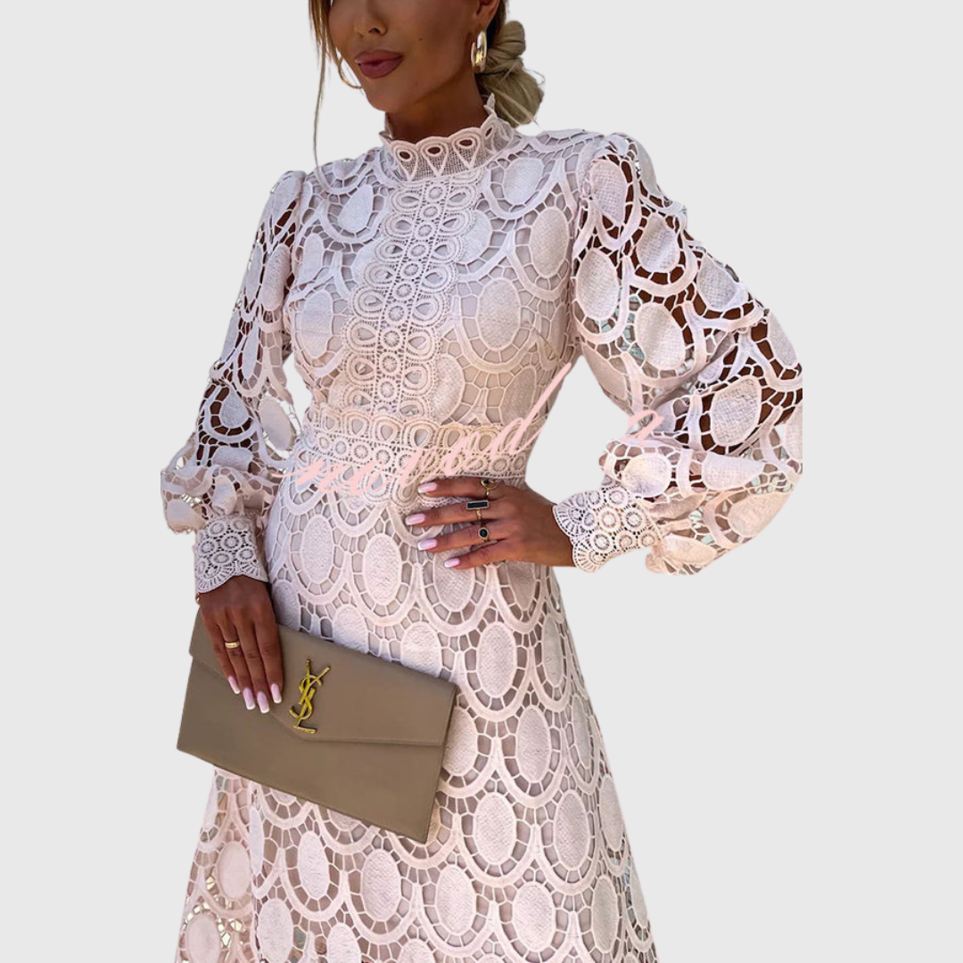 Maya – Soft Lace Dress with Elegant Ease