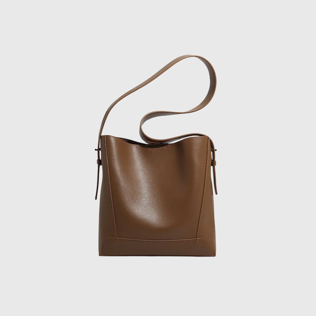 Jane – Bucket Bag with Soft Buckle Detail