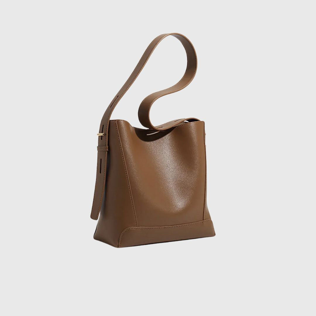 Jane – Bucket Bag with Soft Buckle Detail
