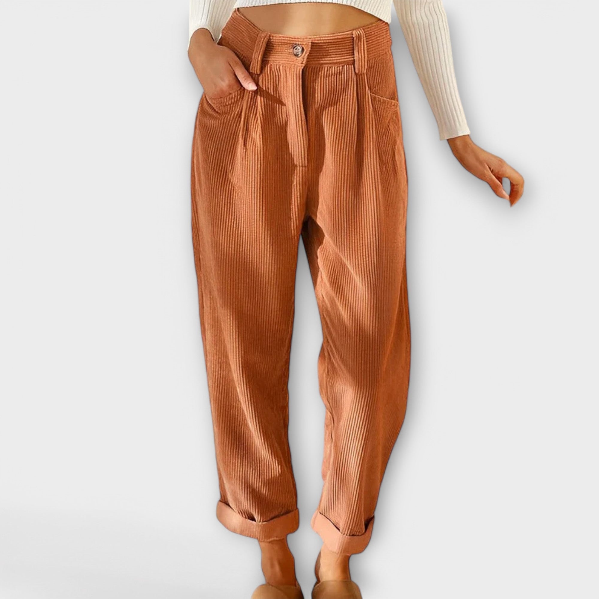 Jessa – Soft Velvet Trousers with an Easy Fit