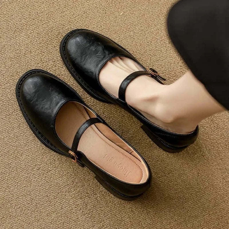 Elva Classic Comfort Mary Janes Made Of Leather